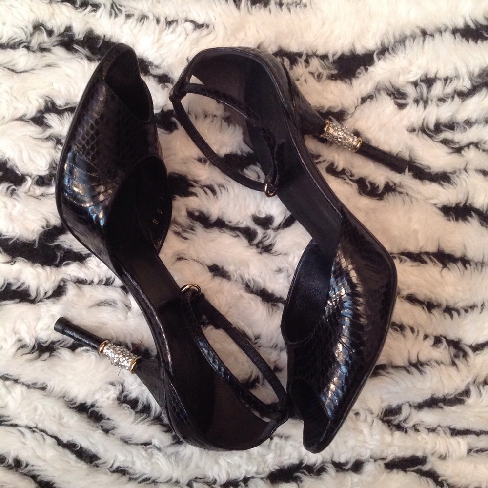 Gucci heels